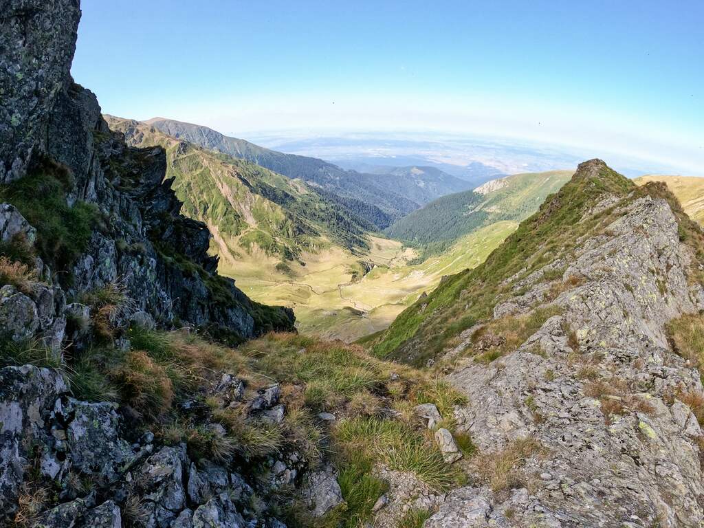 Twee Nederlanders gered na nacht op steile Roemeense bergwand