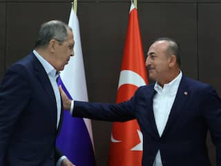 Topoverleg Rusland en Oekraïne in Turkije: waar staat Ankara in dit conflict?