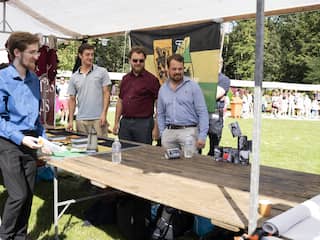 Introductiemarkten worstelen met omstreden rechts-nationalistische vereniging