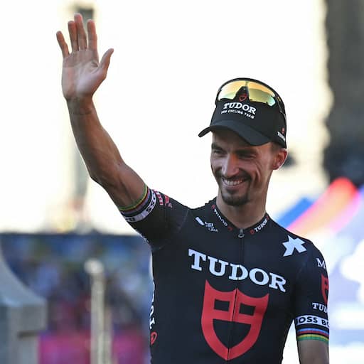Tweevoudig wereldkampioen Alaphilippe (34) stopt per direct met wielrennen