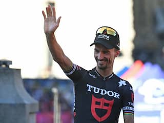 Tweevoudig wereldkampioen Alaphilippe (34) stopt per direct met wielrennen