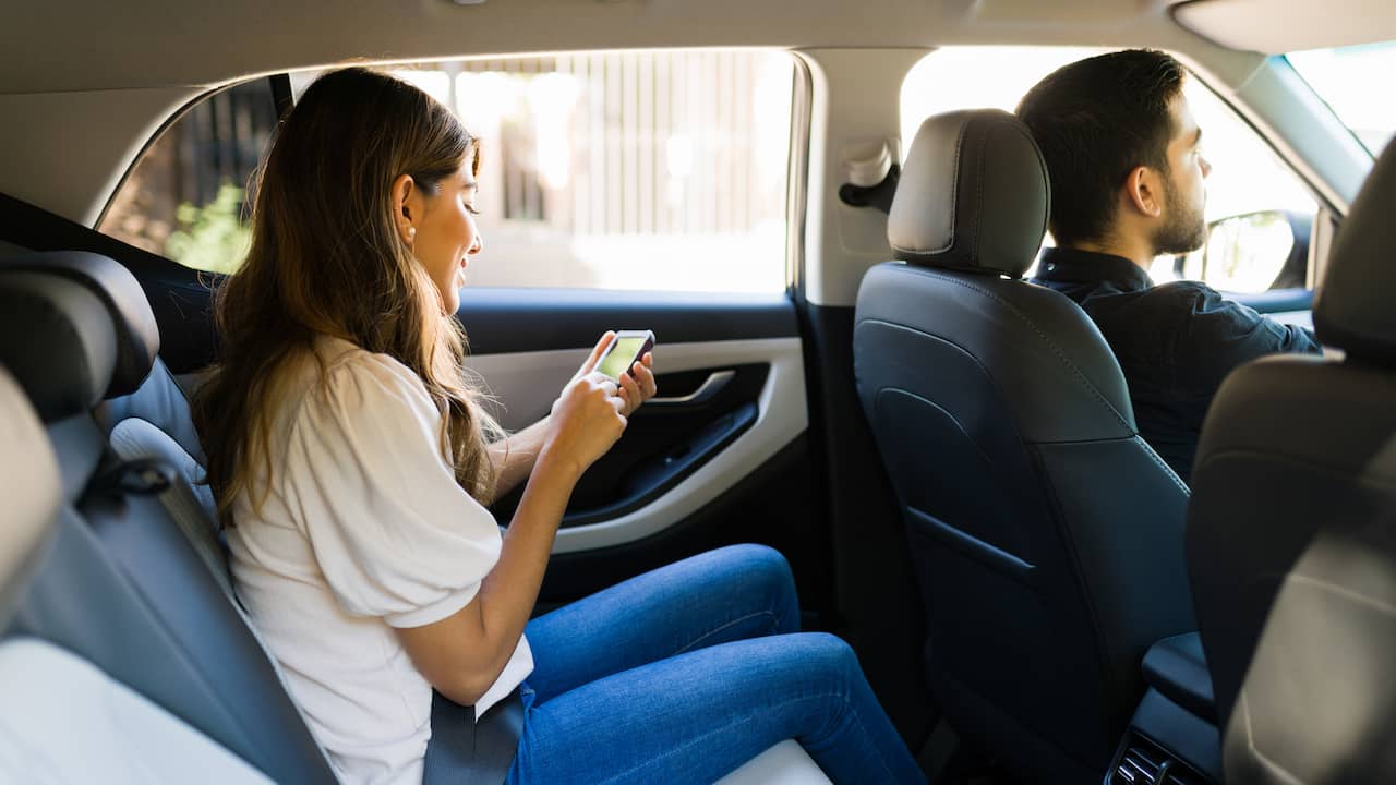 Uber krijgt dikke boete vanwege stopzetten accounts chauffeurs ...