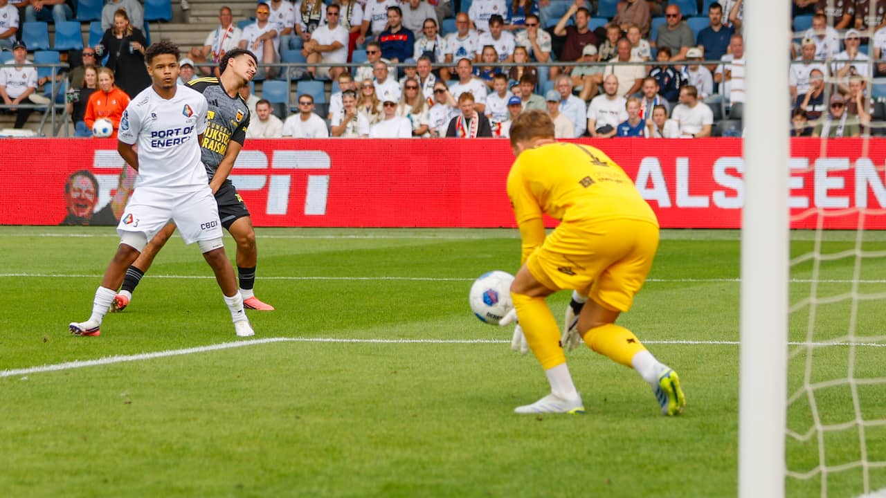 Live Eredivisie | Koeman scoort wéér voor Telstar, gelijkmaker Meerdink voor AZ