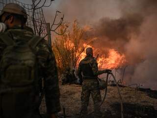 Eerste dodelijke slachtoffer van bosbranden rond Griekse hoofdstad gemeld