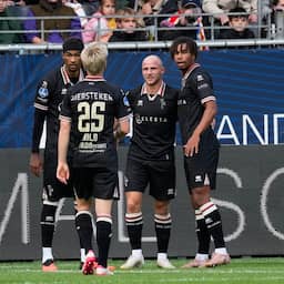 ADO pakt ondanks vroege rode kaart punt bij Telstar, Cambuur wint bij PEC
