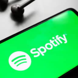 Spotify to distinguish real musicians from AI artists with green checkmark