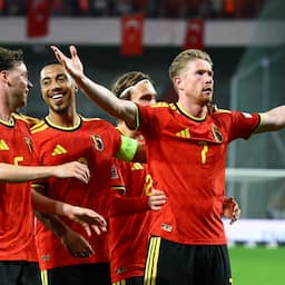 Van Bommel en Duivels loven De Bruyne en Lukaku: 'Het is gewoon genieten'