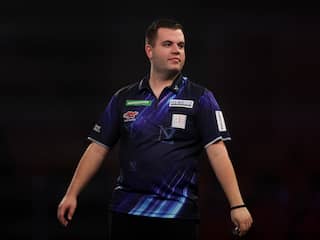 Niels Zonneveld in zenuwslopende partij uitgeschakeld op World Matchplay