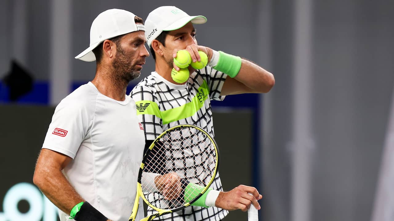 Rojer verrast door breuk met Arévalo: 'De wereld van dubbelspelers is ...