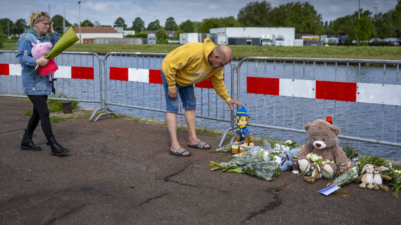 Live | Zo persconferentie in Winschoten over dood van Jeffrey en Emma