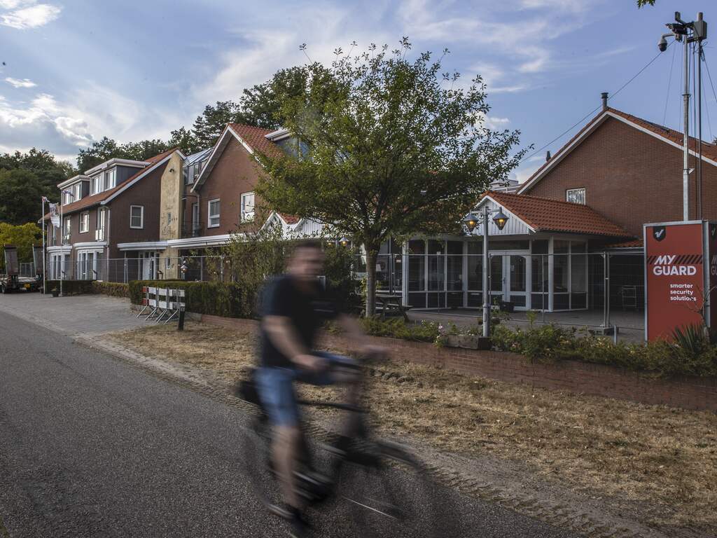 'Asielhotel' Tubbergen op zijn vroegst pas na de zomer klaar voor gebruik