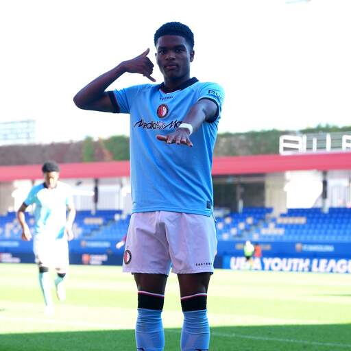 Illustratie bij: Zoon Ruben Schaken scoort ook voor Feyenoord-talenten bij stunt tegen Barça