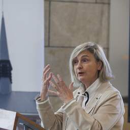 Minister en ambtenaar onwel na nachtelijke onderhandelingen Vlaamse regering