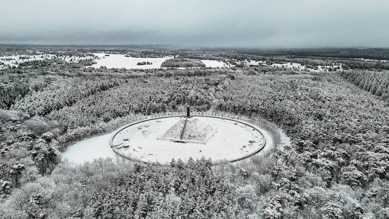 Video | Drone filmt magisch winterlandschap Utrechtse Heuvelrug