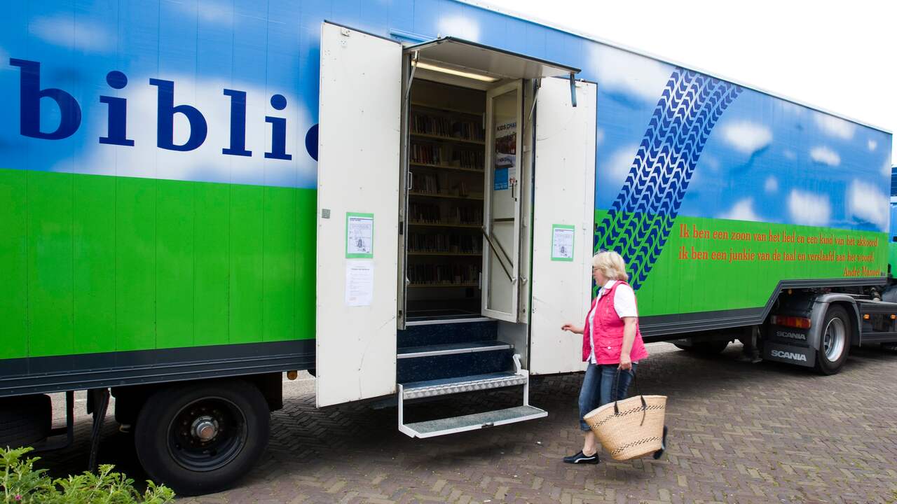 Biblioservicebus blijft langer in Nieuwerkerk en Oosterland