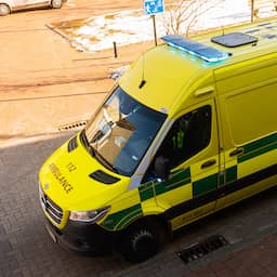 Man verliest been doordat rugzak blijft hangen aan vertrekkende trein in België