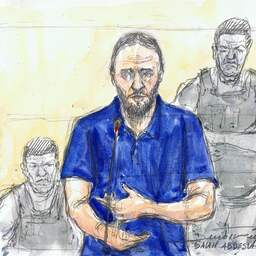 Enige terrorist die aanslag Parijs in 2015 overleefde blijft in isoleercel
