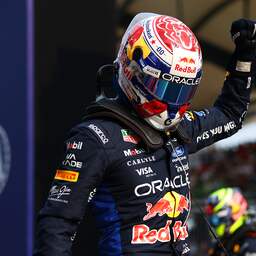 Verstappen verovert in Maleisië eerste poleposition van het seizoen