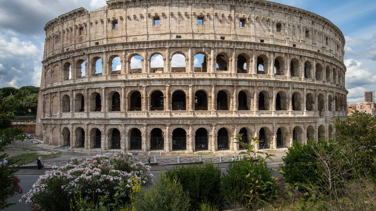 Foto bij Man komt om het leven na val van 10 meter bij Colosseum