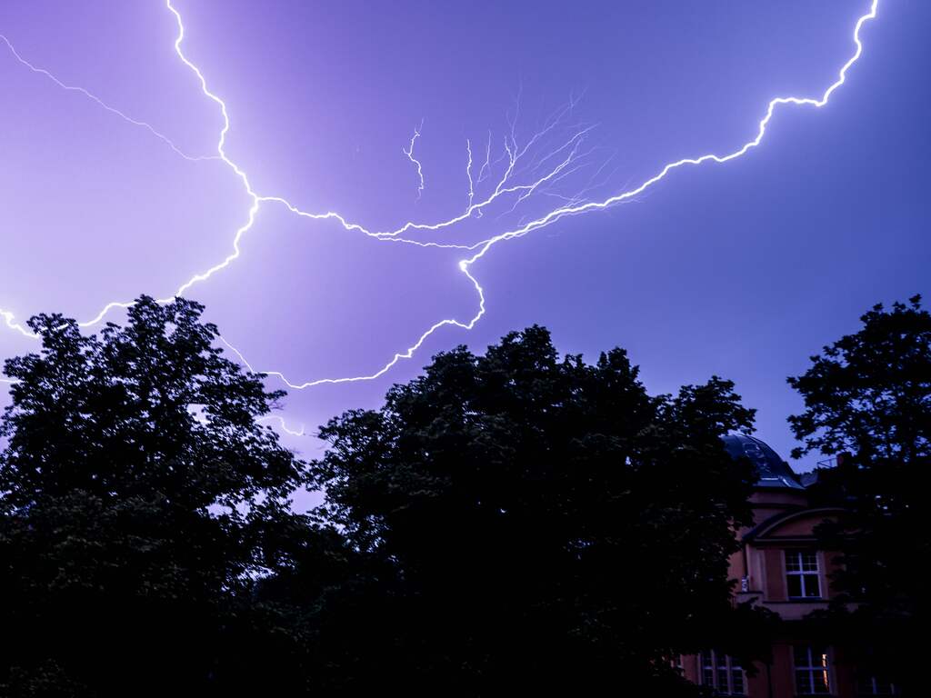 Code geel in deel van het land, kans op zware onweersbuien