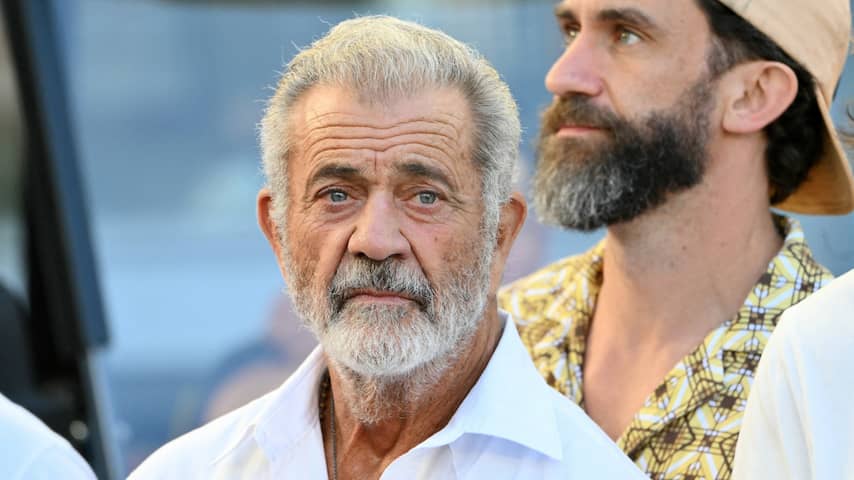 Mel Gibson zegt sorry voor belachelijk maken van gebarentolk: 'Ondoordacht'