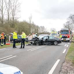 Zeven gewonden door ernstig ongeluk op N351 bij Fries dorp Nijeholtpade