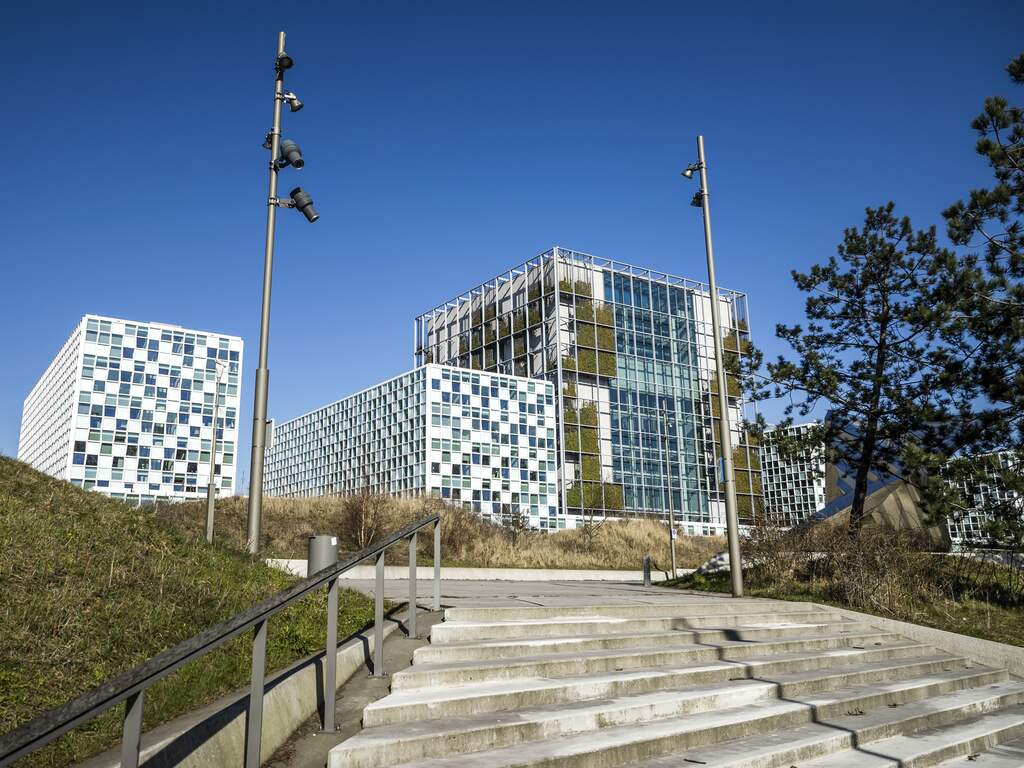 Strafhof wil Russische officieren laten arresteren om aanvallen op burgerdoelen