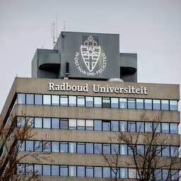 Radboud Universiteit roept studenten op samen te fietsen na incident introweek