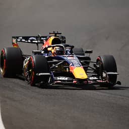 Verstappen start dankzij slipstream van Hadjar als tweede op Spa, pole Antonelli