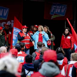 Onduidelijkheid over kabinetsbeleid zorgt voor moeizaam cao-overleg