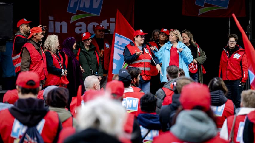 Onduidelijkheid over kabinetsbeleid zorgt voor moeizaam cao-overleg