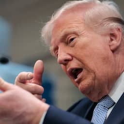 Trump wil Iraans regime veranderen met alleen bommen: 'Vergeet het maar'