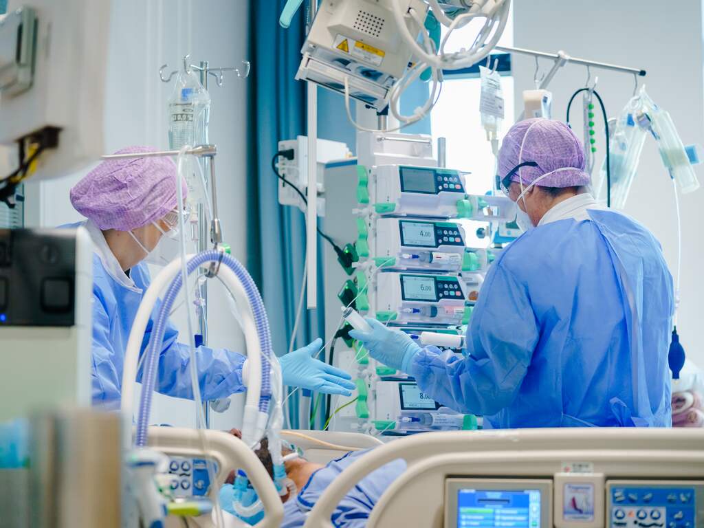 Waarom nu nog geen sprake is van code zwart op de ic's in ziekenhuizen