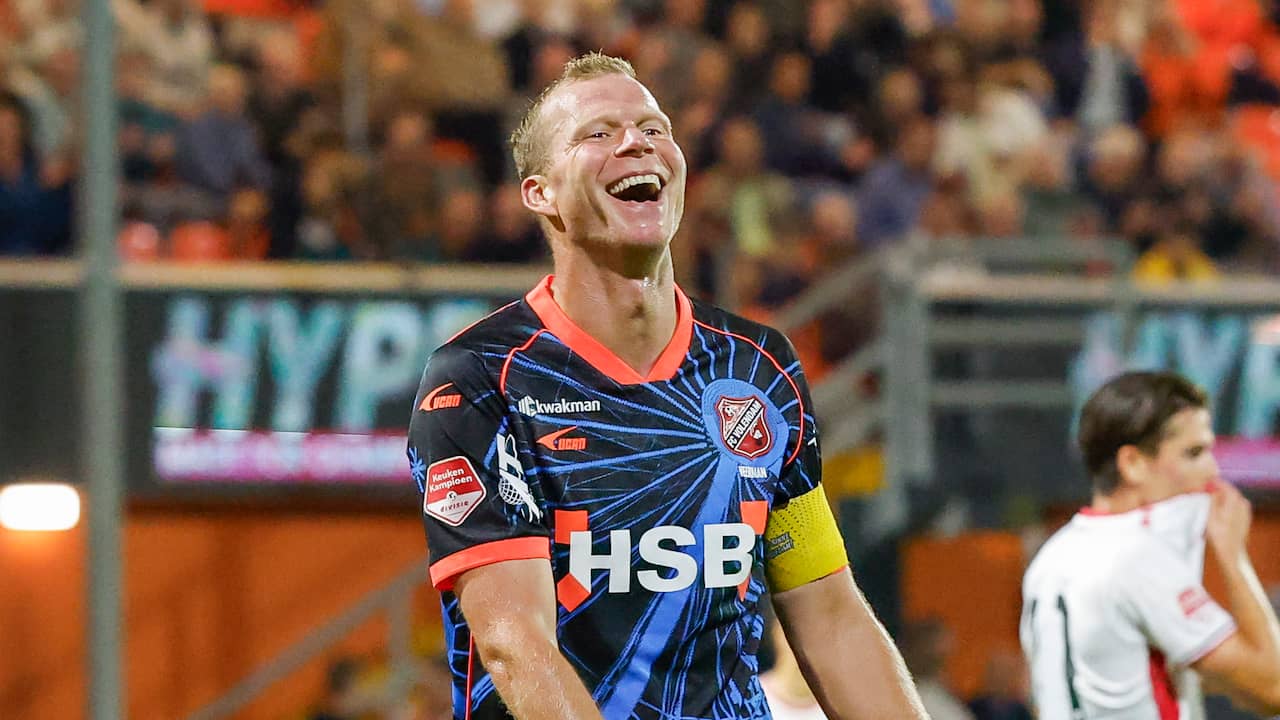 Veerman blinkt uit met vier goals én hakje in Volendam, MVV pakt clubrecord