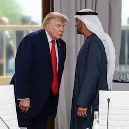 Trump kan als president ongestraft zijn zakken vullen: 'Kan niemand wat schelen'