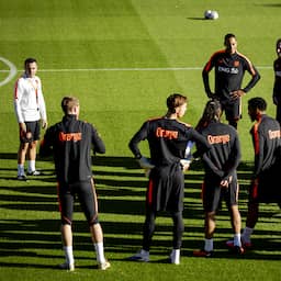 Oranje traint met debutanten Van Bommel en Zechiël voor het eerst onder Xavi