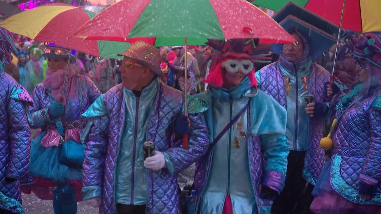Video | Feestvierders in Maastricht beleven witte carnaval