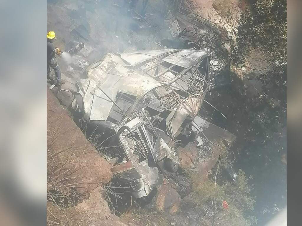 Zeker 45 doden bij busongeluk in Zuid-Afrika, achtjarig meisje enige overlevende