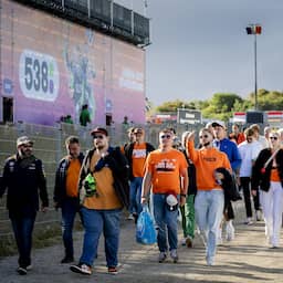 Live F1 | Zandvoort stroomt vol met duizenden fans in aanloop naar race