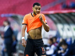 Volgende blessuregeval bij Oranje: Gakpo valt al na kwartier uit tegen Servië