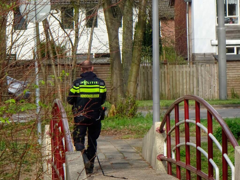 Politie met agenten uit omstreden appgroep in gesprek over 'passende plek'
