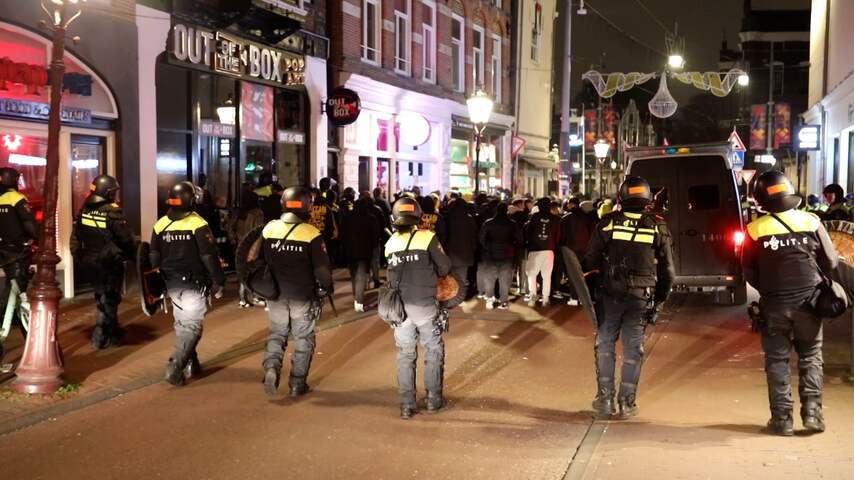 ME grijpt in tijdens nacht vol incidenten in Amsterdam