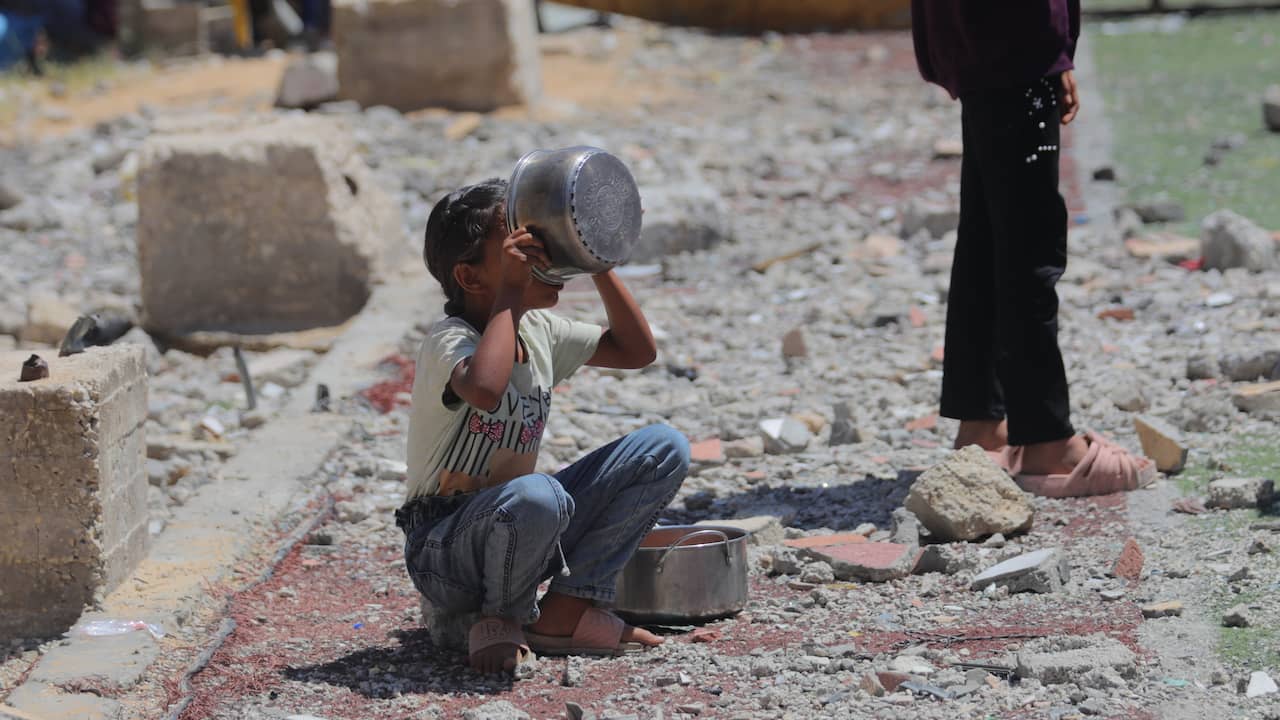 Honger, dorst en onophoudelijk geweld: in Gaza is de dood nu overal