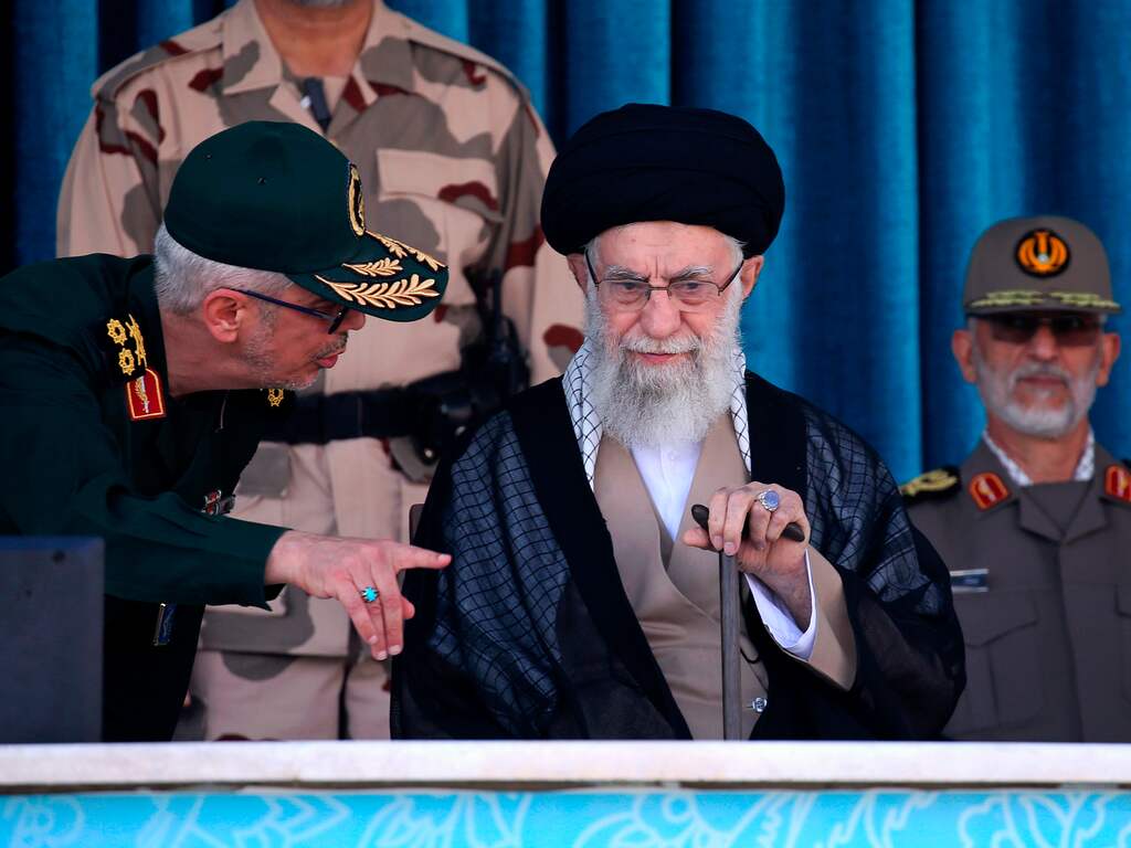 Studentenprotest Iran hard neergeslagen, dodental demonstraties loopt verder op