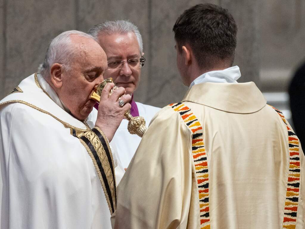 Paus Franciscus slaat na preek Palmpasen ook processie Goede Vrijdag over