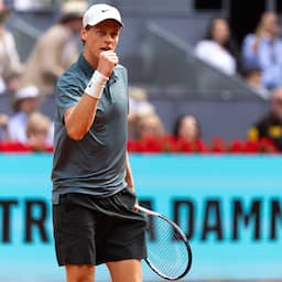 Jannik Sinner schrijft tennisgeschiedenis in Madrid met vijfde Masters-titel op rij
