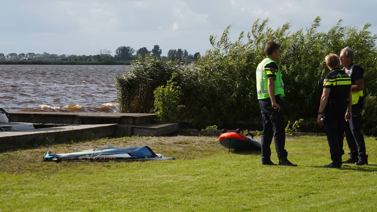 Surfer overleden na botsing met bootje op Schildmeer in Groningen