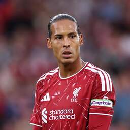 Van Dijk beslist na gesprek met bondscoach Xavi over toekomst bij Oranje