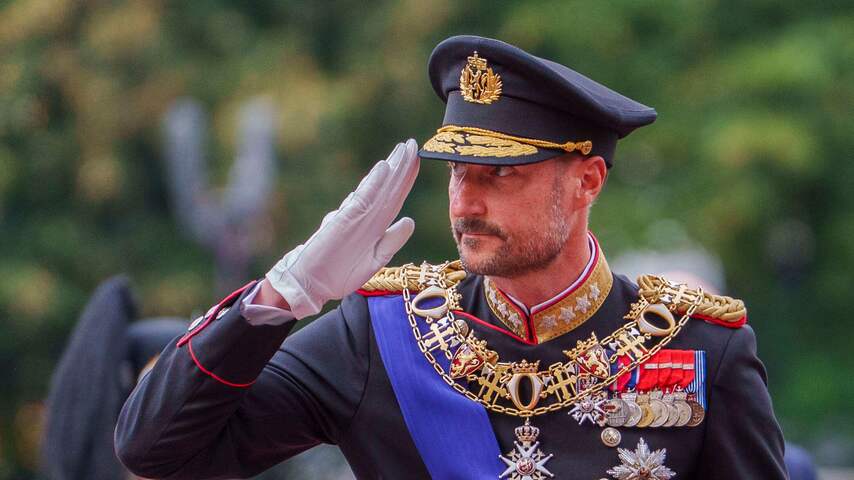Foto bij Hoe de nieuwe Noorse koning Haakon met familieschandalen moet dealen