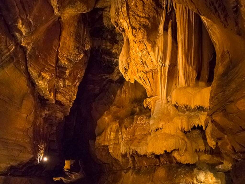 Grote reddingsoperatie opgezet voor beknelde grotonderzoeker in Frankrijk